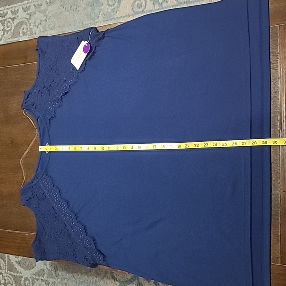 NWT St. John's Bay Cold Shoulder Top - Picture 8 of 10